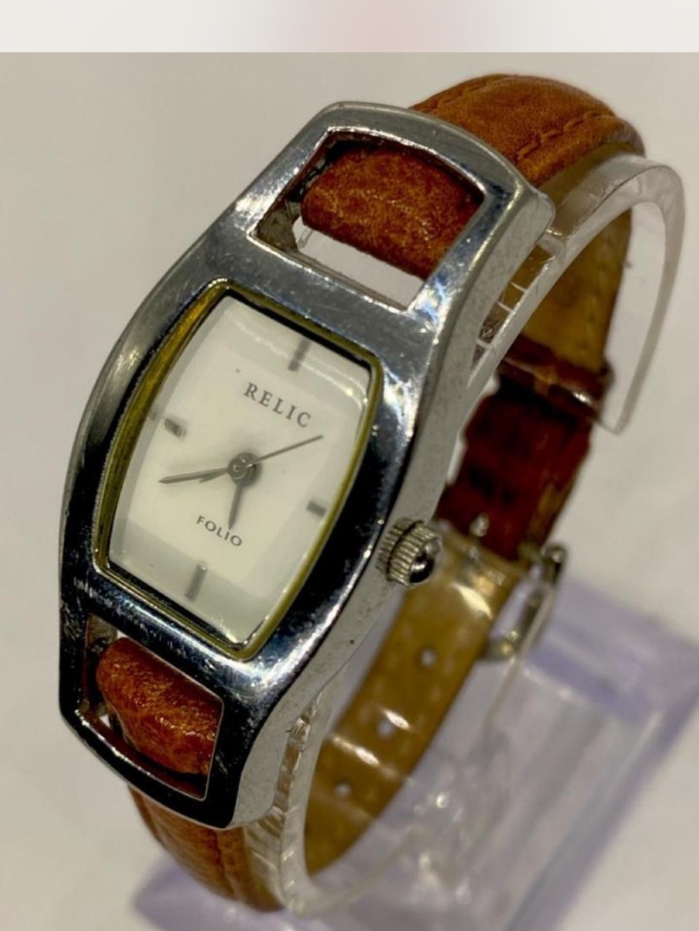 *** Relic  ^^^ Folio Silver Case  * Tan  Leather Strap Watch ^^^